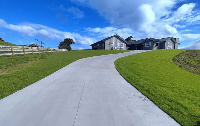 Fences & Retaining Walls by Tensen Landscapes